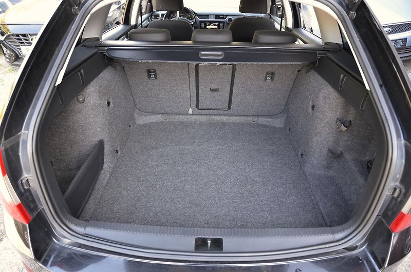 Škoda Octavia (2014) 2.0 TDi 110kW DSG AMB./ TAŽNÉ - fotka 31 z 33