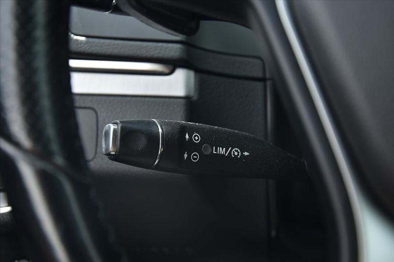 Mercedes-Benz Třídy E 220 CDI COUPE LED ČR - fotka 17 z 24