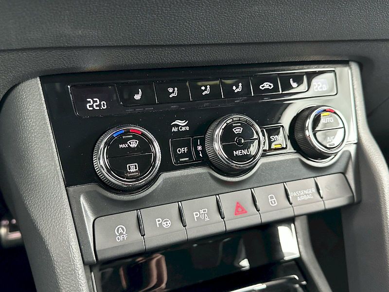 Škoda Karoq (2026) DSG 2.0TDI 110kW 4x4 SportLine - fotka 23 z 35