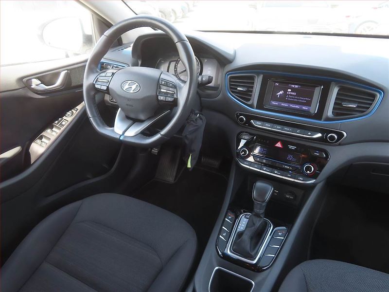 Hyundai Ioniq (2017) Hybrid, Automat, Serv.kniha - fotka 7 z 21