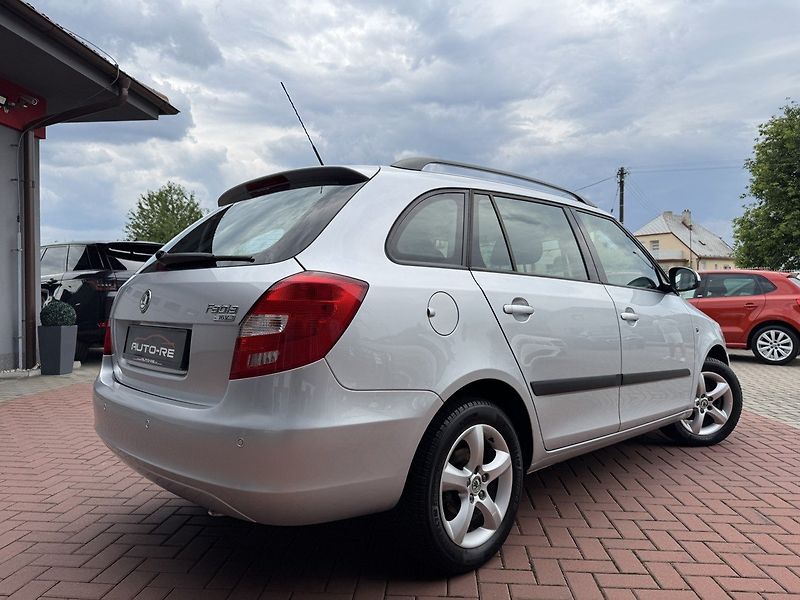 Škoda Fabia (2009) 1.4 16V Digi Klima Tempomat - fotka 2 z 50
