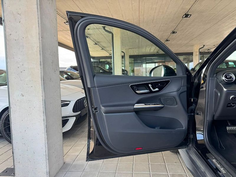 Mercedes-Benz GLC 220d 4MATIC - fotka 9 z 20