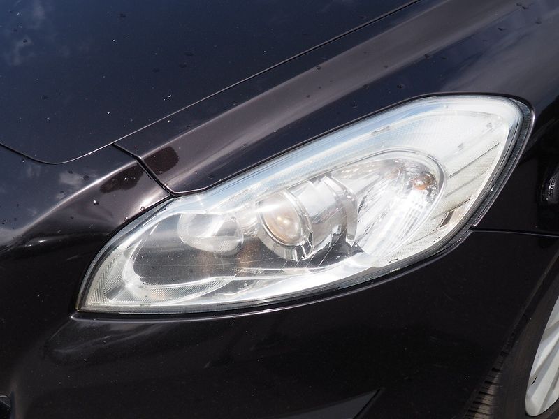 Volvo C70 (2011) 2.0D 110 kW Cabrio - fotka 7 z 30