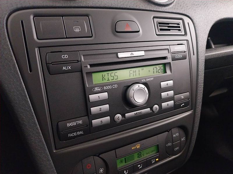 Ford Fusion (2010) 1.4, po STK, Tažné, zamluveno - fotka 15 z 17