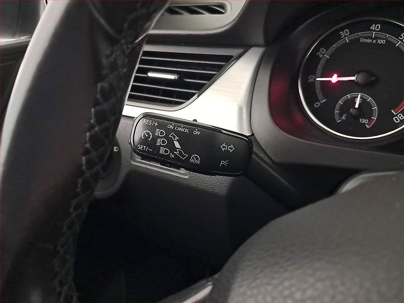 Škoda Rapid (2018) 1.0 TSI, Tempomat - fotka 16 z 19