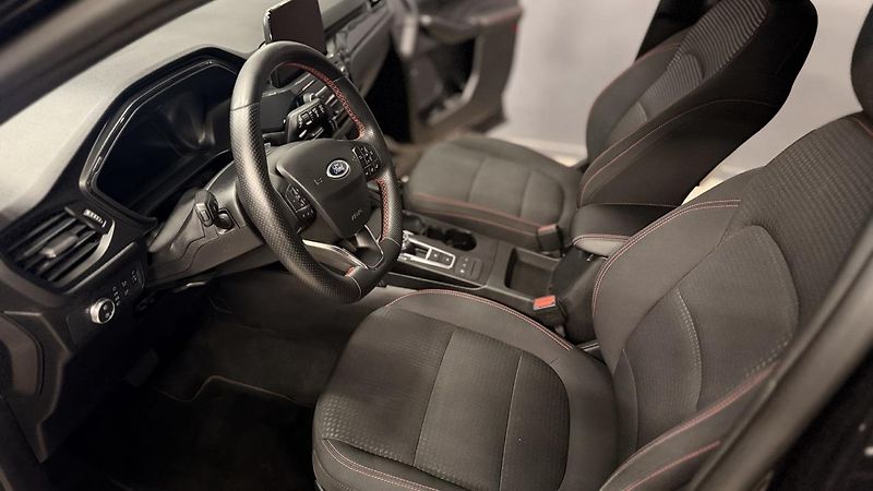 Ford Kuga (2023) 2.0TDCI ST LINE,4X4,AT - fotka 21 z 42