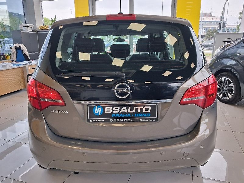 Opel Meriva 1.4i 74kW 2012 - fotka 5 z 15