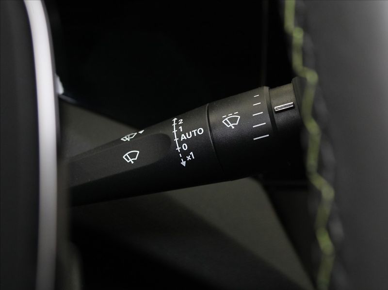 Peugeot 308 1,6 PHEV 225k. GT Výprodej! - fotka 23 z 28
