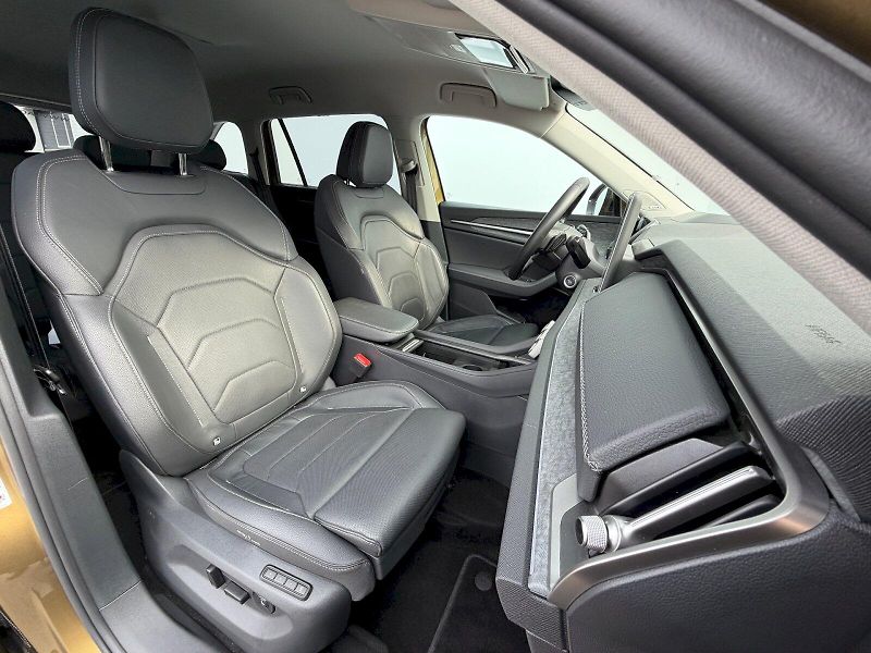 Škoda Kodiaq (2025) 2.0 TDI 4x4 Exclusive Selectio - fotka 30 z 35