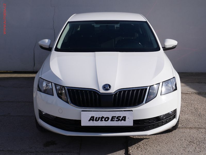Škoda Octavia (2018) 1.5 TSI, ČR, Tour - fotka 2 z 16