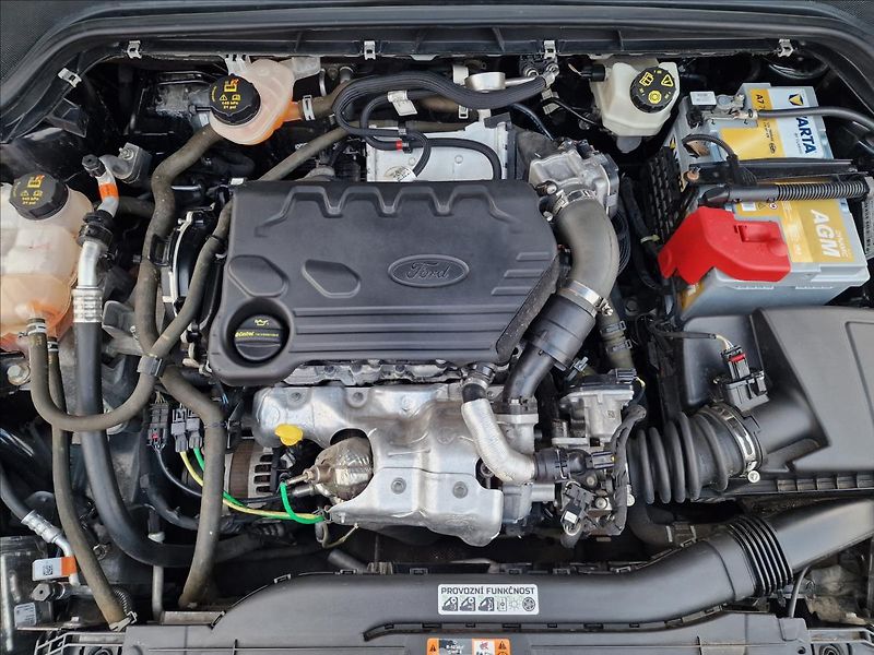 Ford Focus 1.5 EcoBlue Titanium,ČR,1.Maj - fotka 42 z 47