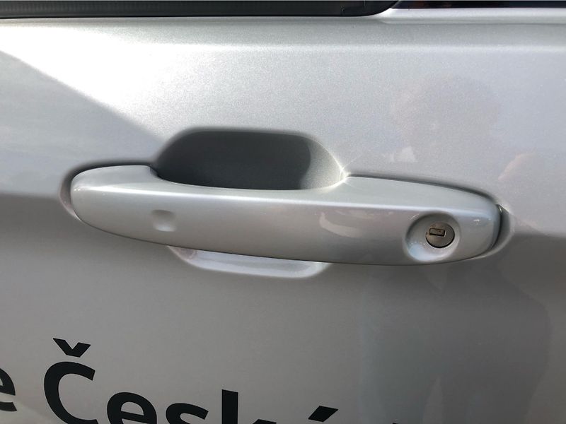 Volkswagen Caravelle (2025) Style 2.0 TDI DR - fotka 27 z 28