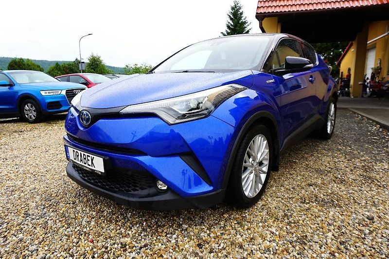 Toyota C-HR (2018) ACTIVE 1,8 HYBRID 72 kW - fotka 8 z 49