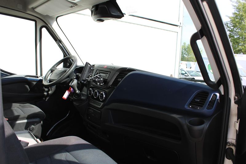 Iveco Daily 72C210 3,0 Hi-Matic Mrazák- 30 - fotka 11 z 26
