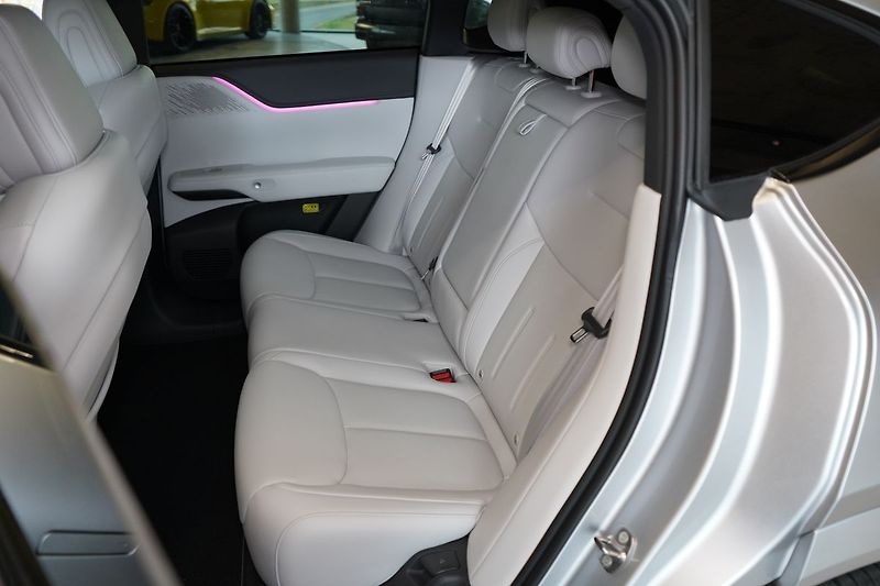 Xpeng G6 (2026) AWD Performance - 487 HP !!! - fotka 26 z 51