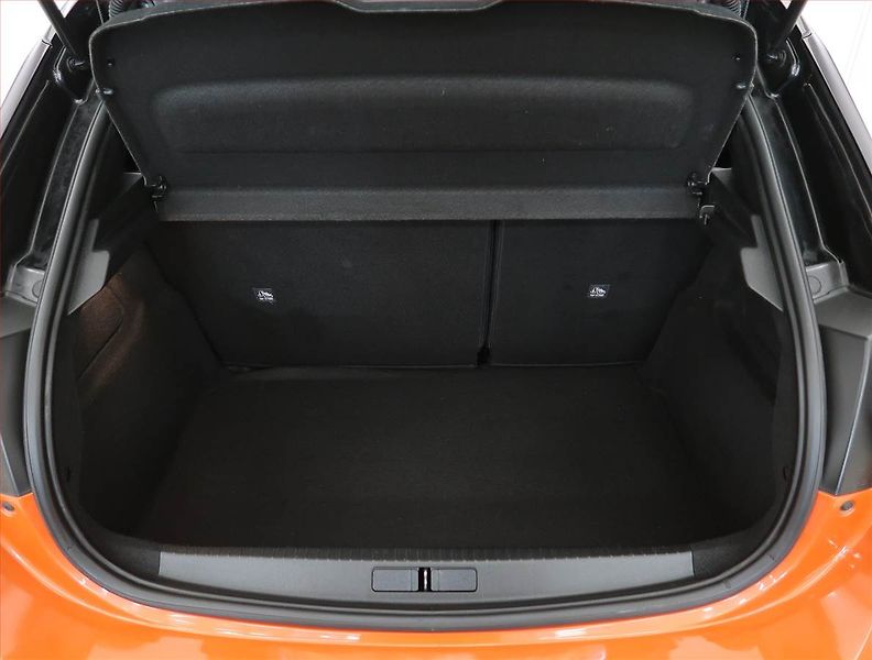 Opel Corsa (2021) GS Line 1.2 Turbo, Serv.kniha - fotka 13 z 22