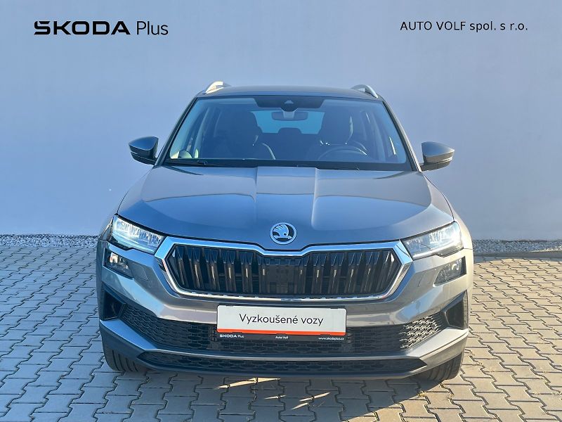 Škoda Karoq (2025) Top Selection 1,5TSI 110kW 7.s - fotka 4 z 33