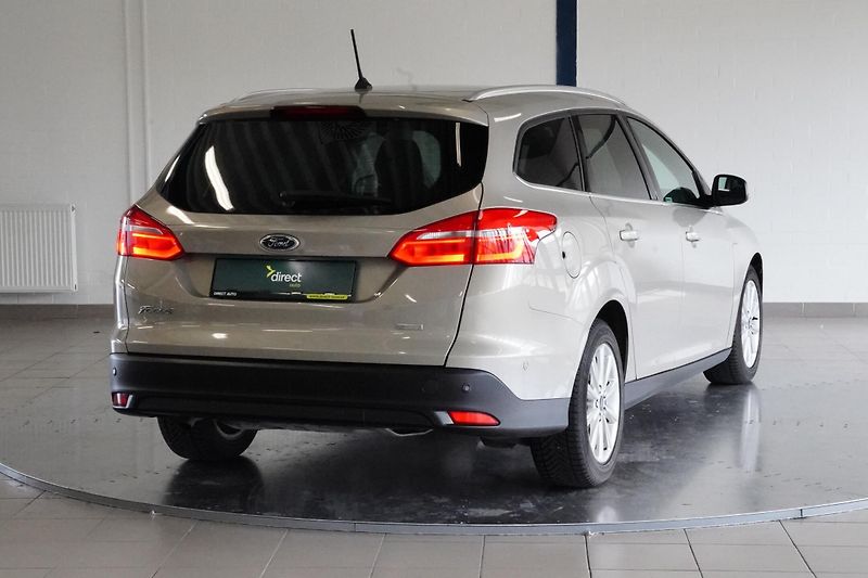 Ford Focus - fotka 2 z 30