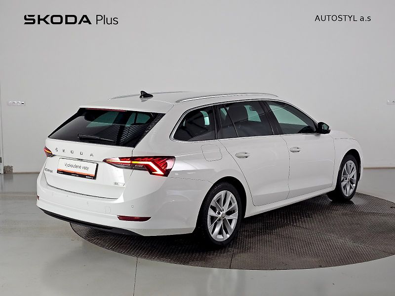 Škoda Octavia (2023) Combi 1.5TSI m-HEV 110kW DSG S - fotka 2 z 30