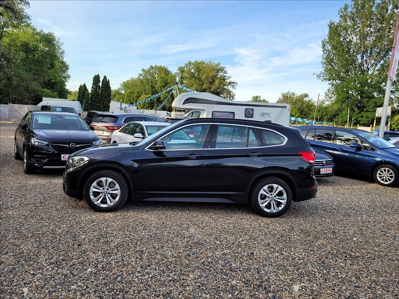 BMW X1 X-drive25e,4x4,M-sport,led - fotka 3 z 50