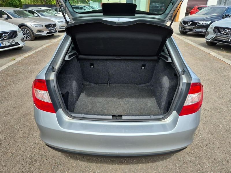 Škoda Rapid 1,6 TDi - fotka 10 z 14