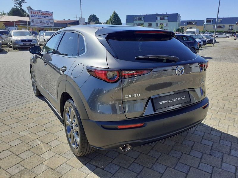 Mazda CX-30 (2021) 2.0  Skyactiv 137kw - fotka 5 z 37