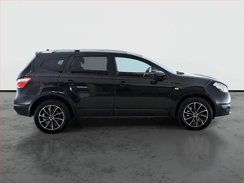 Nissan Qashqai (2011) 2.0 dCi, 4X4, Automat, 7 míst - fotka 6 z 20