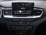 Kia Ceed (2018) Gold 1.4 T-GDI, Automat - náhled 12