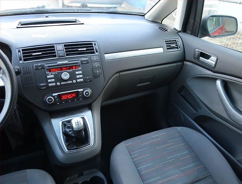 Ford C-MAX (2007) 1.8, po STK, jezdí dobře - fotka 8 z 17