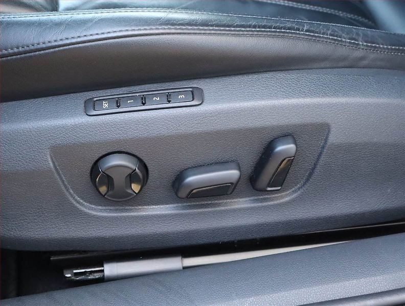 Škoda Superb (2016) 2.0 TDI, Serv.kniha, Kůže - fotka 20 z 21
