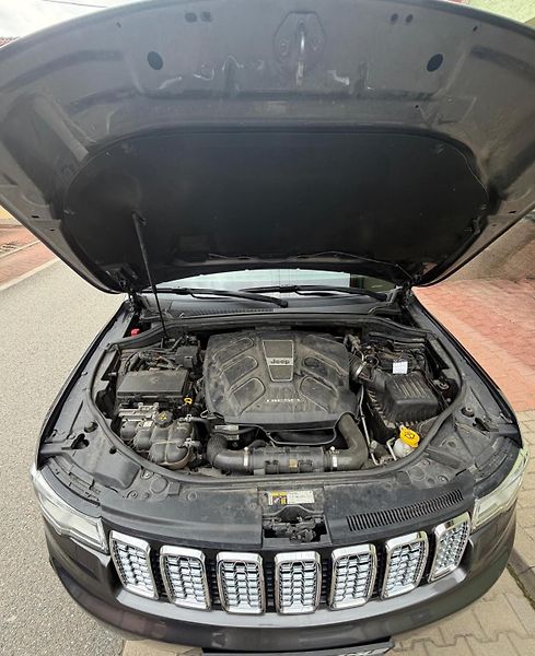 Jeep Grand Cherokee 3.0 D - fotka 25 z 28