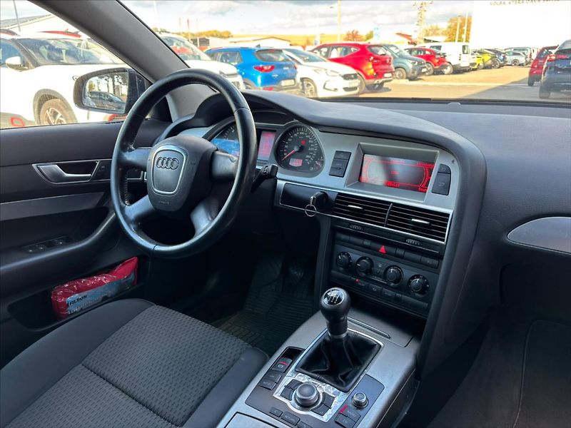 Audi A6 Avant 2,0 TDI - fotka 15 z 23