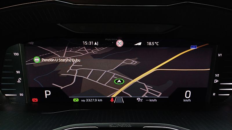 Škoda Superb L&K 2.0TSI 140kW ASIST ČR DPH - fotka 31 z 50