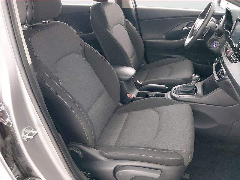 Hyundai i30 (2023) Smart 1.0 T-GDI, Automat - fotka 9 z 21