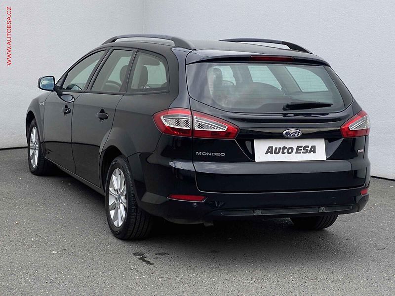 Ford Mondeo (2010) 2.0TDCi, AC, tempo, park - fotka 6 z 16