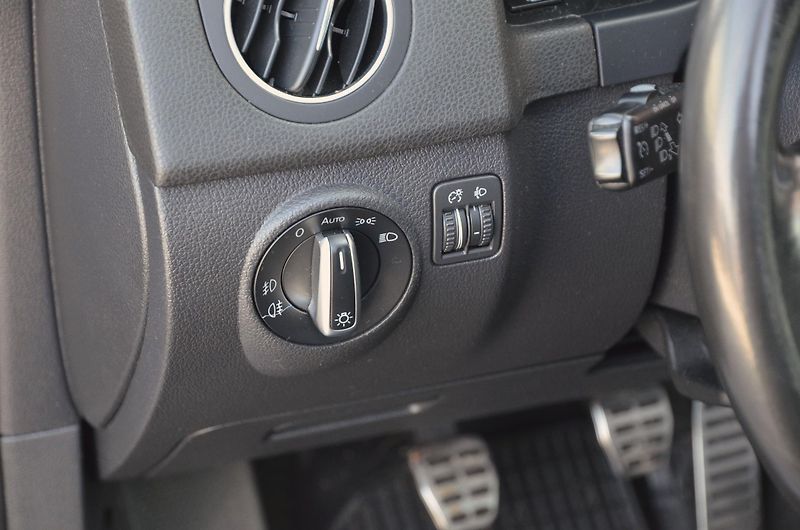 Volkswagen Golf Plus (2011) 1.6 TDi 77kW STYLE / TAŽNÉ - fotka 22 z 35