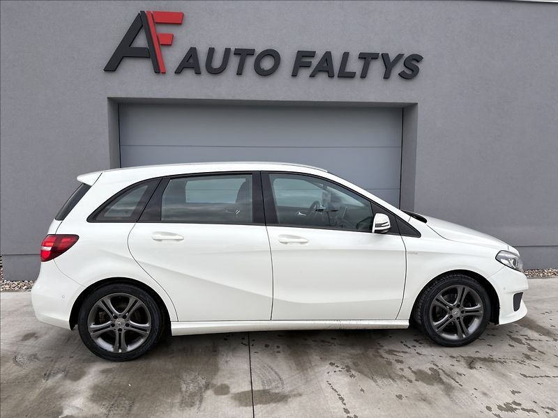 Mercedes-Benz Třídy B 180 CDI NAVI LED MANUAL CZ - fotka 2 z 22
