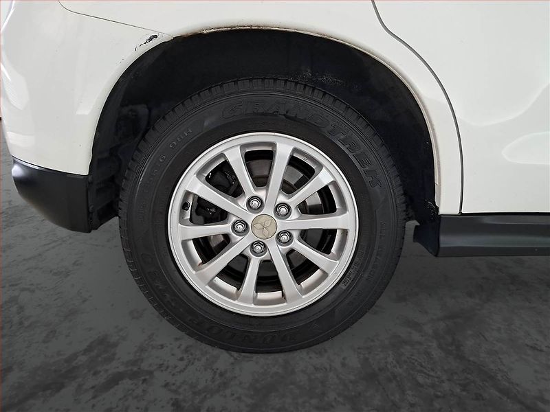 Mitsubishi ASX (2014) 1.6 MIVEC, ČR,1.maj, Tempomat - fotka 14 z 16
