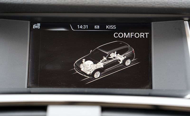 BMW X3 2.0d sDrive/AT/150 PS/šíbr - fotka 37 z 40