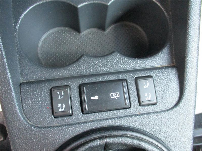 Škoda Fabia 1,2 TSI, klima, serv.kniha, - fotka 23 z 36