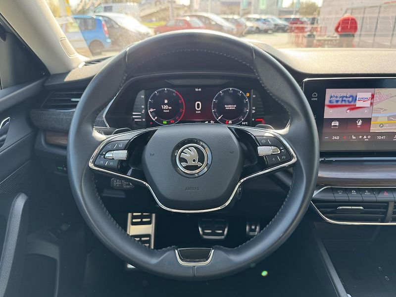 Škoda Octavia (2022) SCOUT 4x4 2.0 TDI 110 kW - fotka 12 z 24