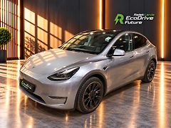 Tesla Model Y (2023) 4×4 | Berlín | Tažné 1 600 kg - fotografie inzerátu