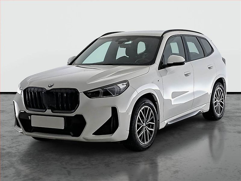 BMW X1 (2024) sDrive18i - fotka 2 z 19