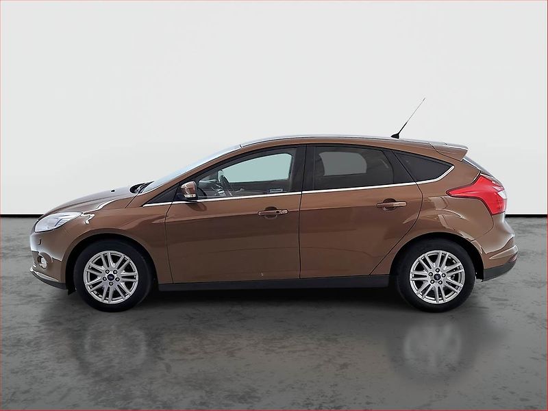 Ford Focus (2013) 1.0 EcoBoost, Tempomat - fotka 3 z 19