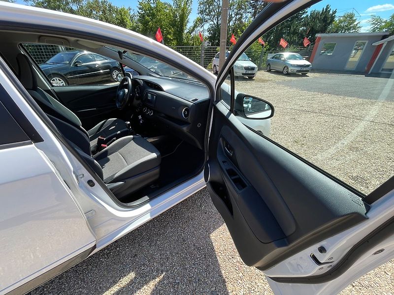 Toyota Yaris 1.5VVT-i 82kW*TEMPO*KLIMA*CZ - fotka 19 z 37