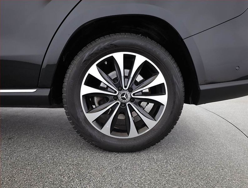 Mercedes-Benz GLS (2018) 400 4MATIC - fotka 25 z 25