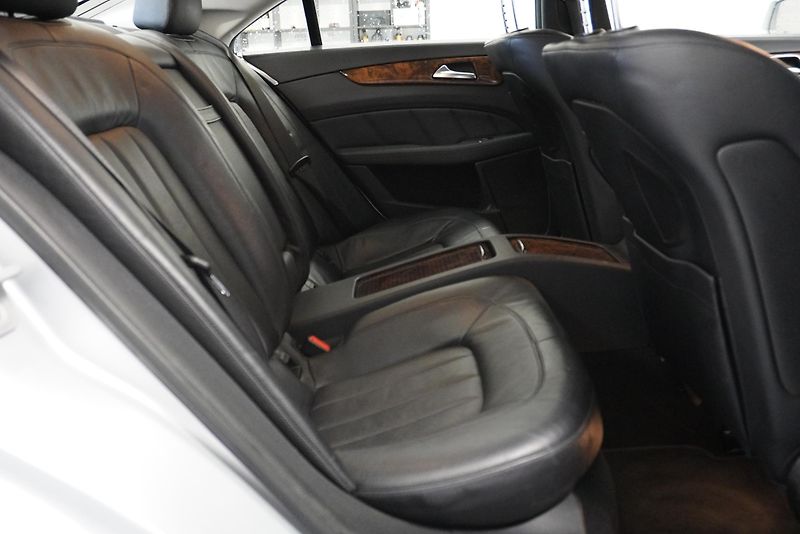 Mercedes-Benz CLS 350 CDI 225 kW - fotka 25 z 26