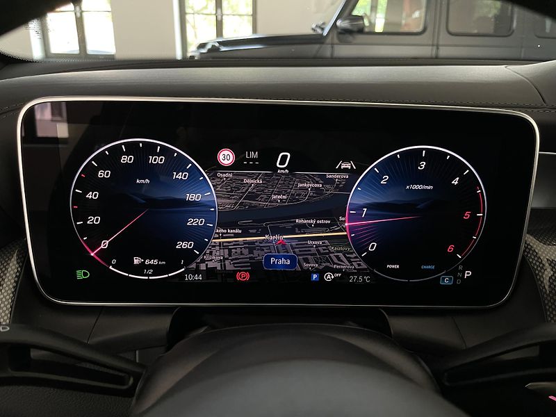 Mercedes-Benz GLC 200d 4Matic - fotka 21 z 33