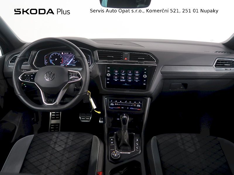 Volkswagen Tiguan (2021) R-LINE 2.0TSI 140KW 4x4 DSG - fotka 5 z 40