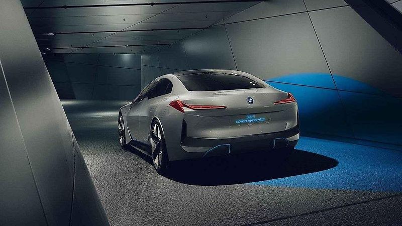 Koncept BMW i Vision Dynamics.